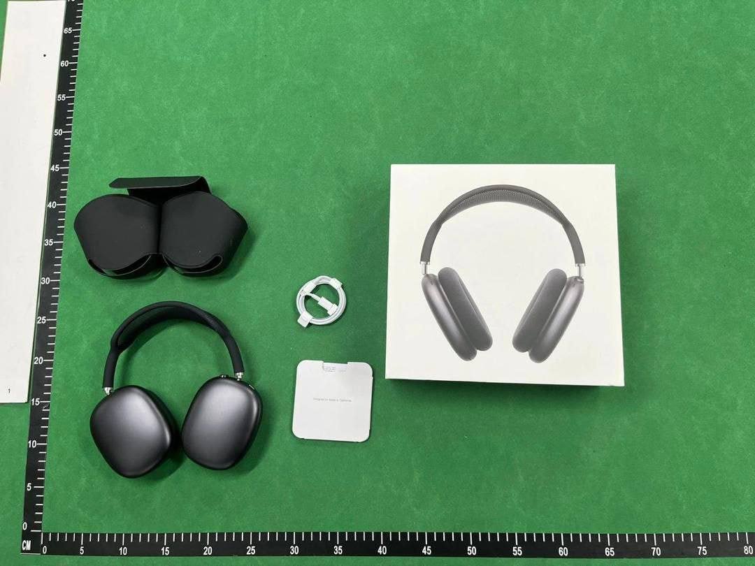 Apple AirPods / Watches (39 styles TOP)
