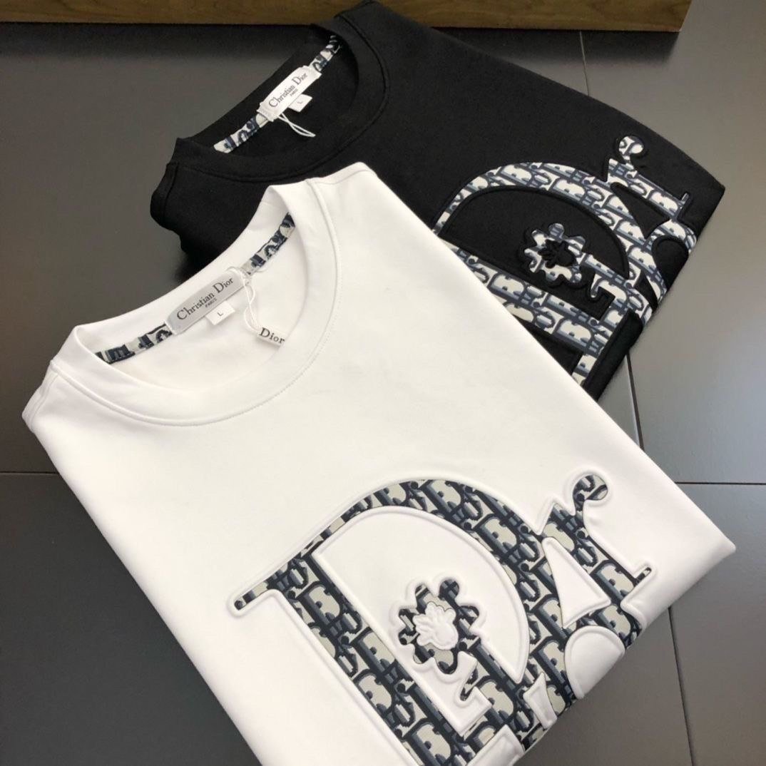Dior t-shirt