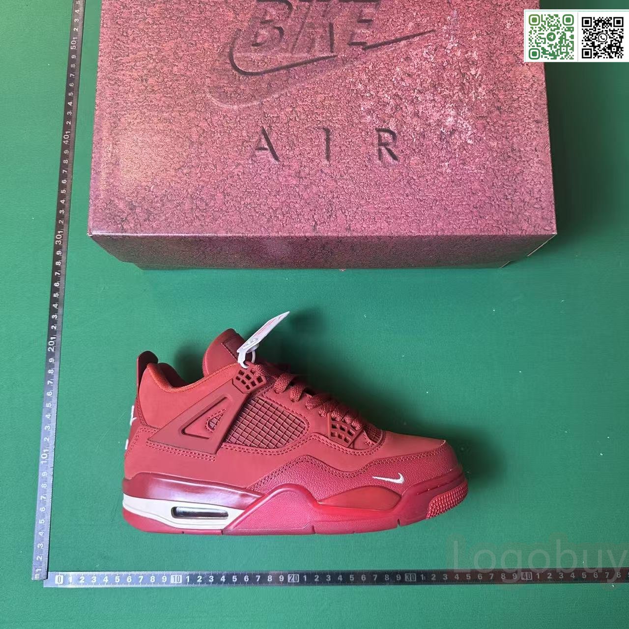 JORDAN 4