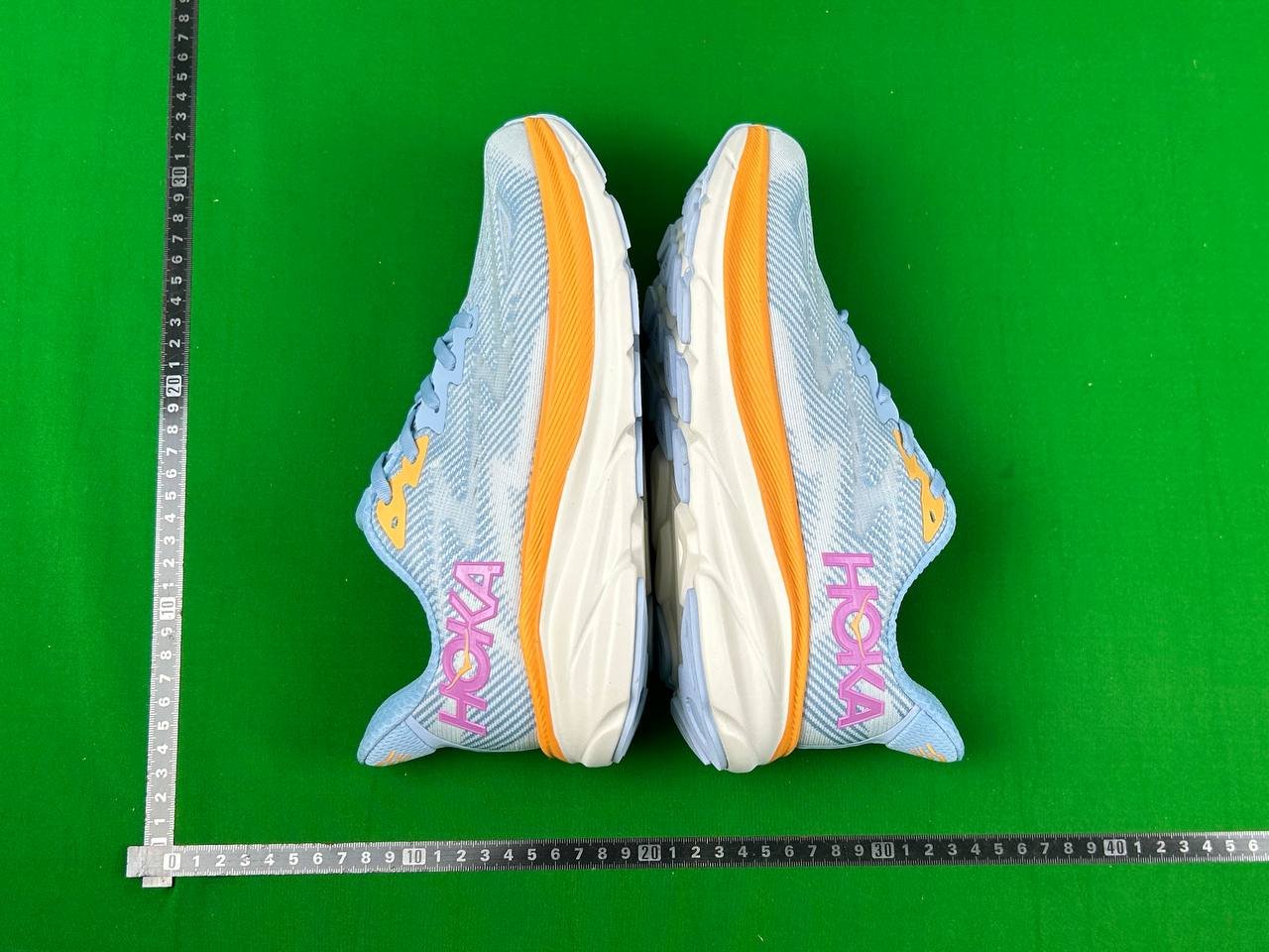 HOKA ONE ONE