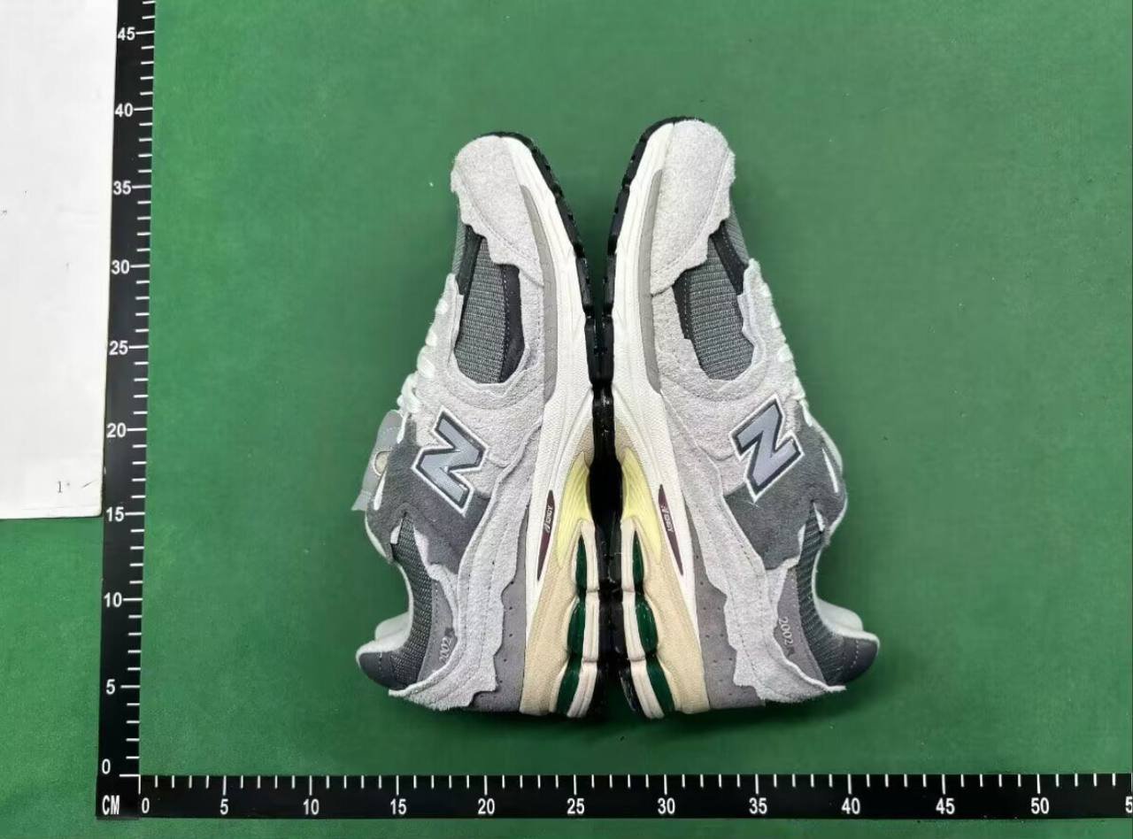 New Balance NB 2002R  [22 Colors]