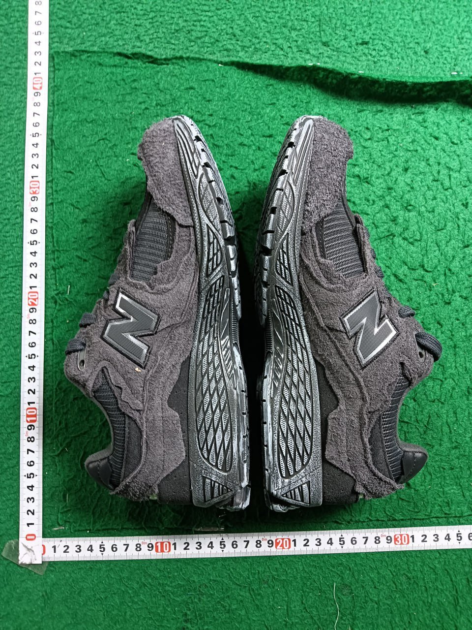 New Balance NB 2002R  [22 Colors]