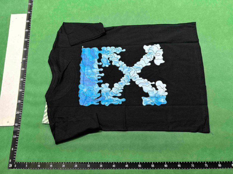 OFF-WHITE T-shirt