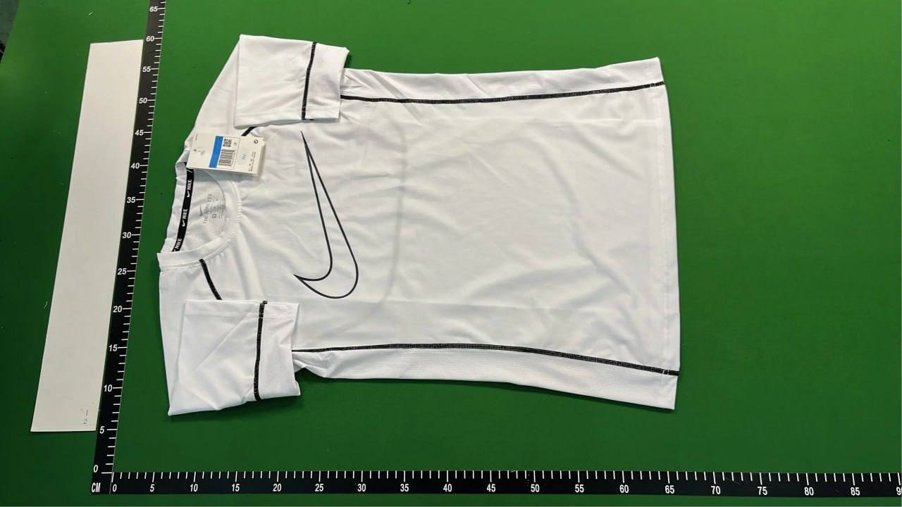 NIKE T-shirt