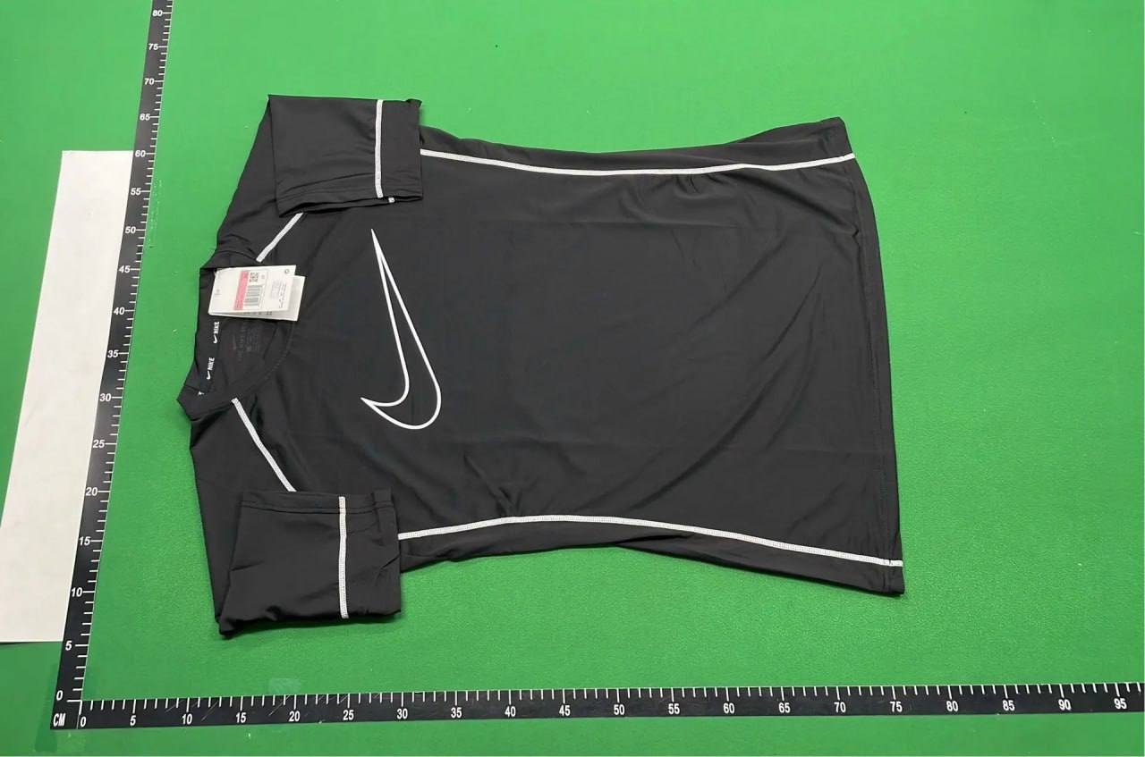 NIKE T-shirt