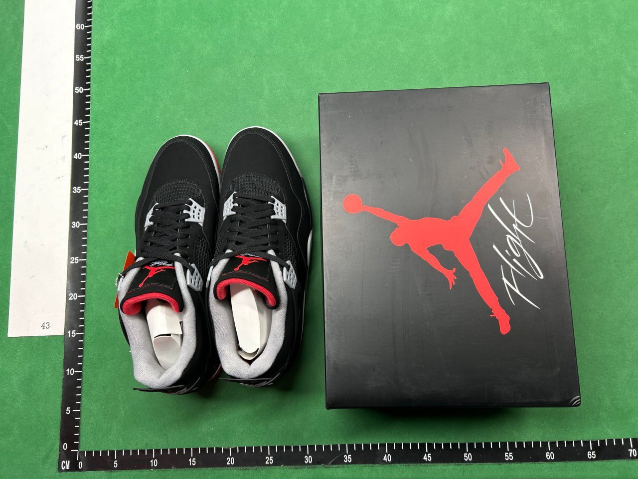 Air Jordan 4