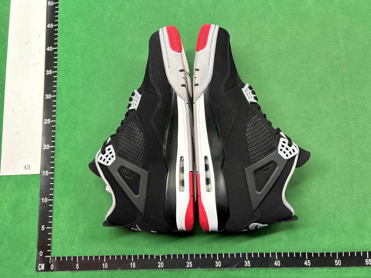 Air Jordan 4