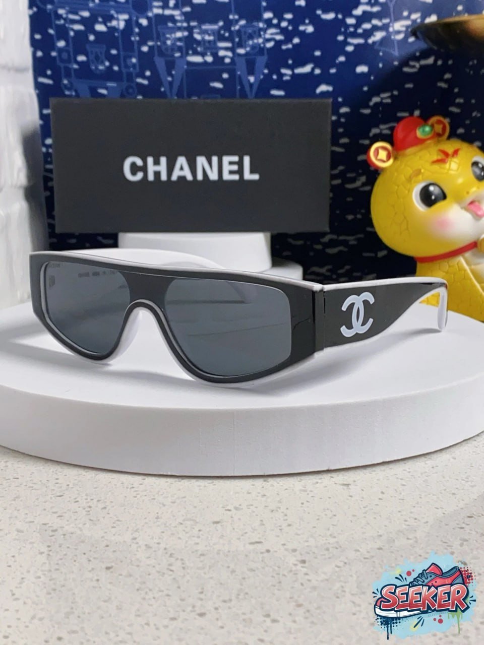 CHANEL/VERSACE SUNGLASSES