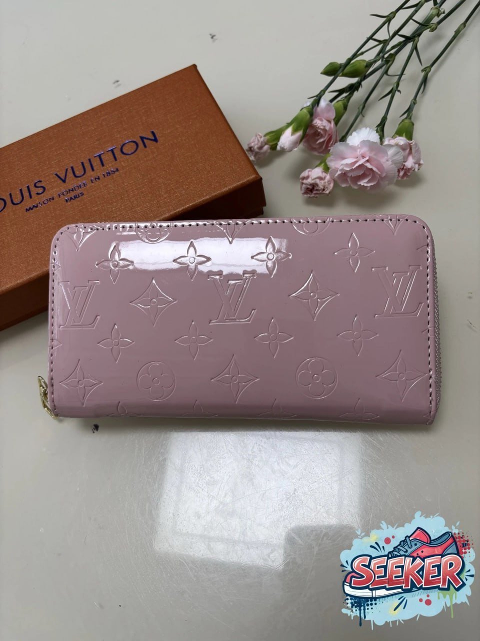 LOUIS VUITTON chanl dior wallet