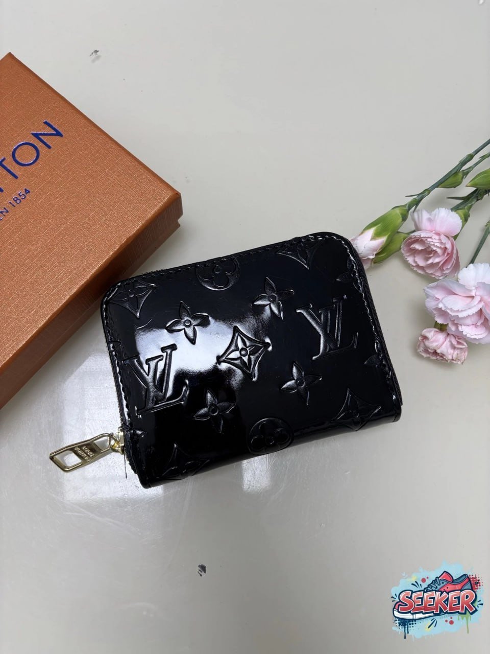 LOUIS VUITTON chanl dior wallet