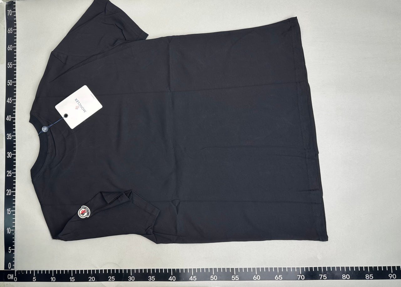 Moncler T-shirt