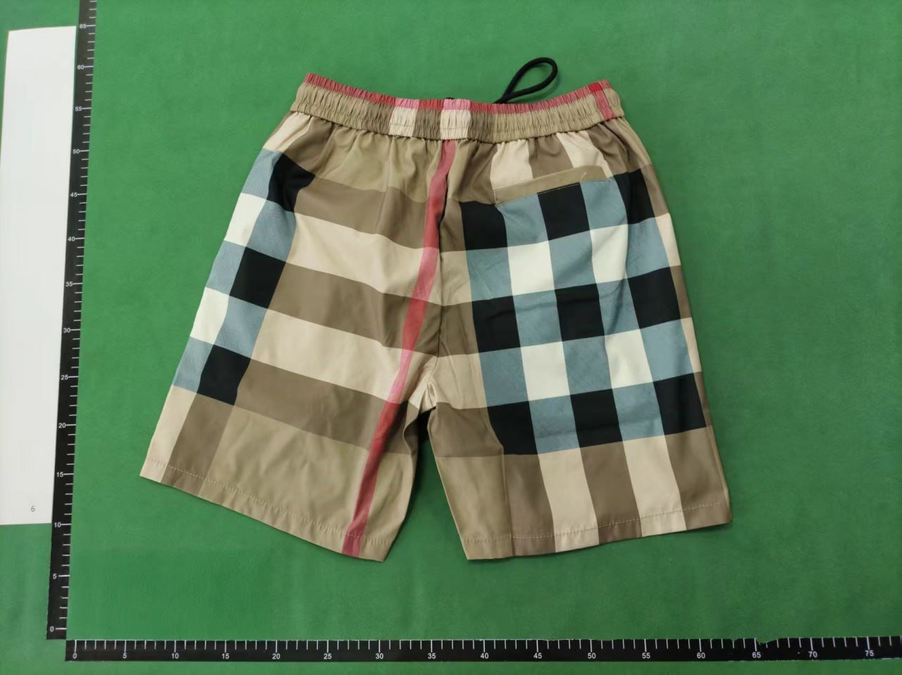 Burberry shorts pants