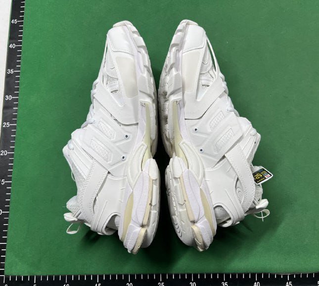 Balenciaga Track 2.0 Led Shoes & Balenciaga runner shoes