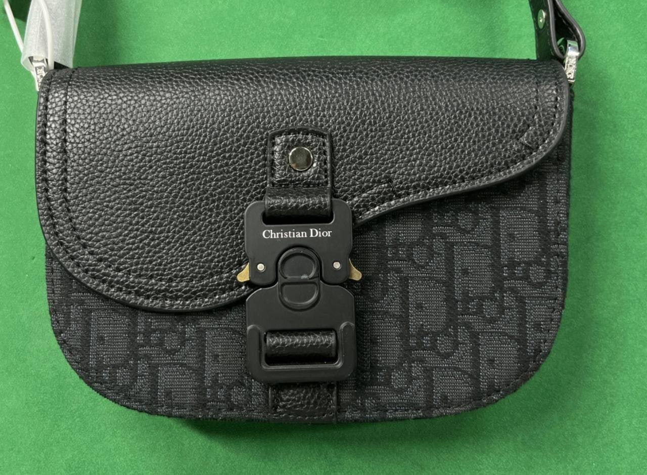 LV bag /dior Small S