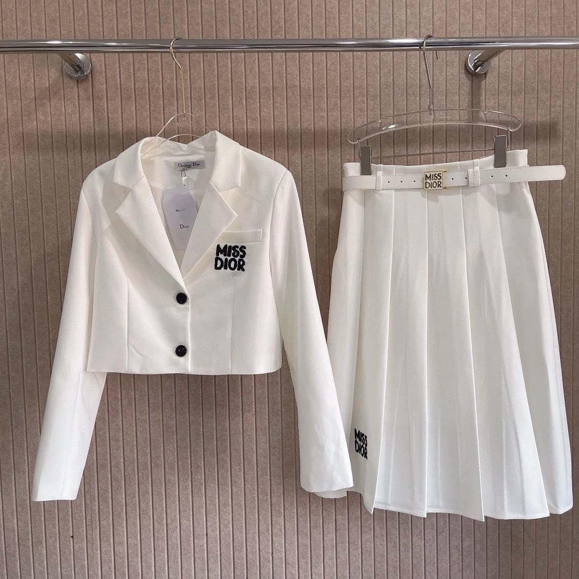 Spring and summer girls casual suits