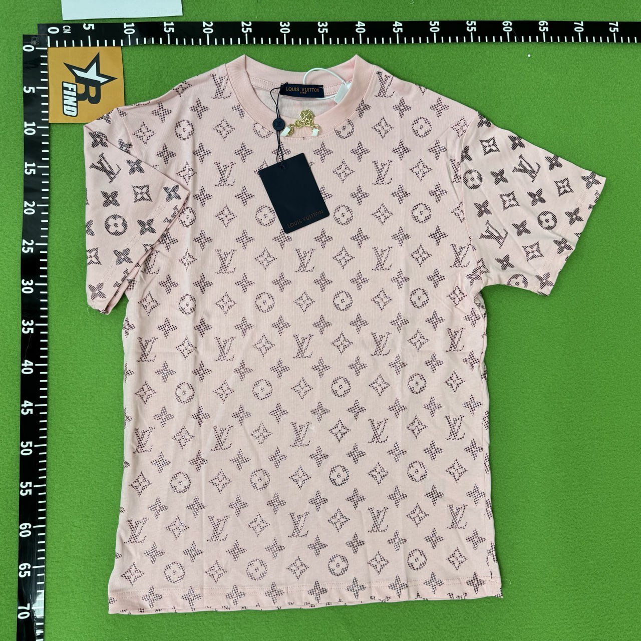 Louis Vuitton (LV)T-shirt