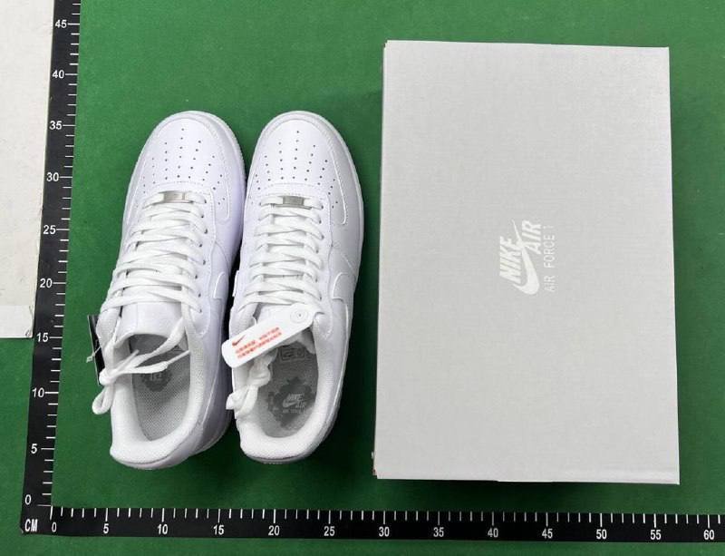  Nike Air Force 1