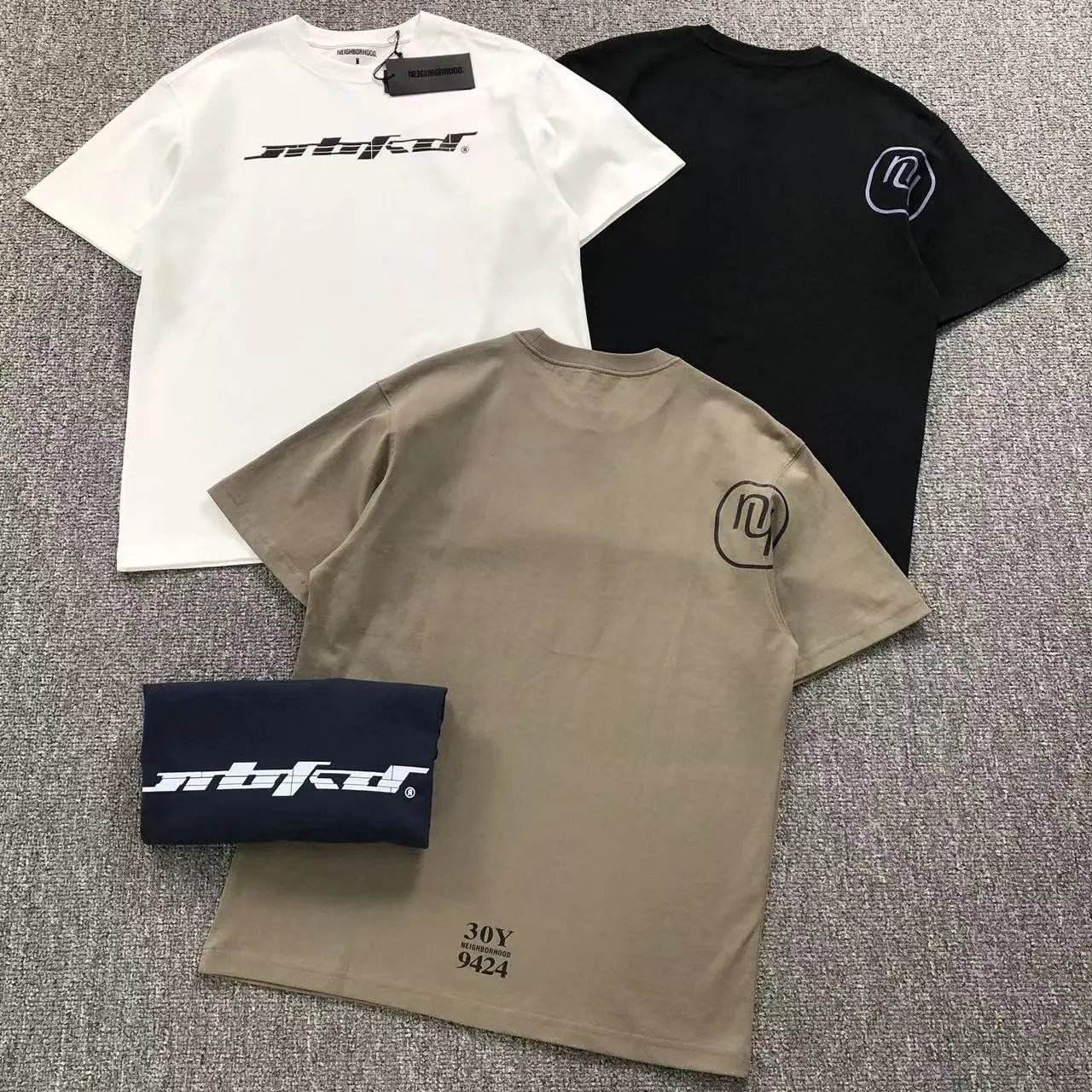 NEIGHBORHOOD  T-shirt  