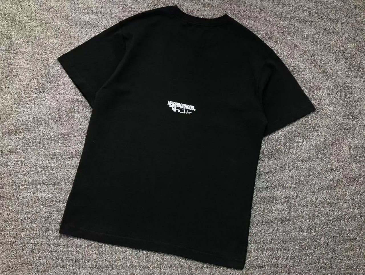 NEIGHBORHOOD  T-shirt  