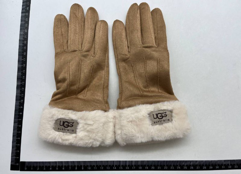UGG gloves