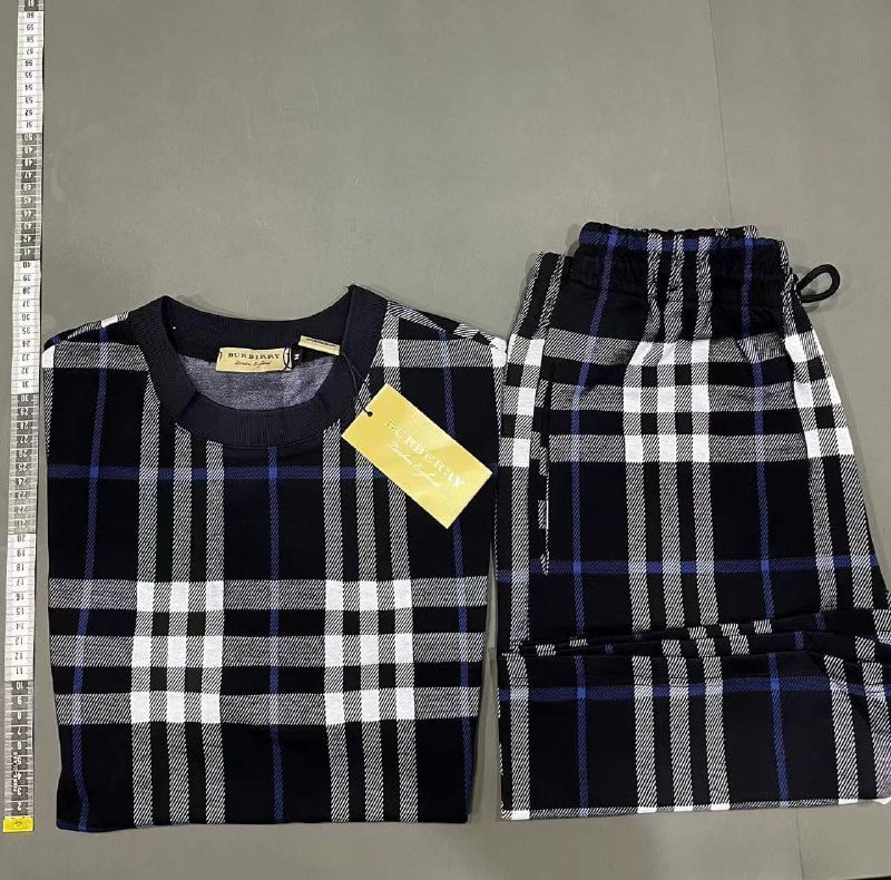 BURBERRY Suits
