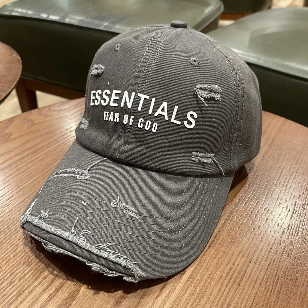 ESSENTIALS Cap 