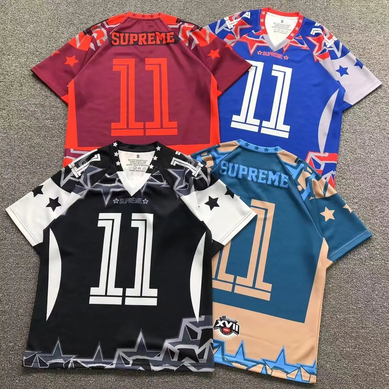 SUPREME T-shirt