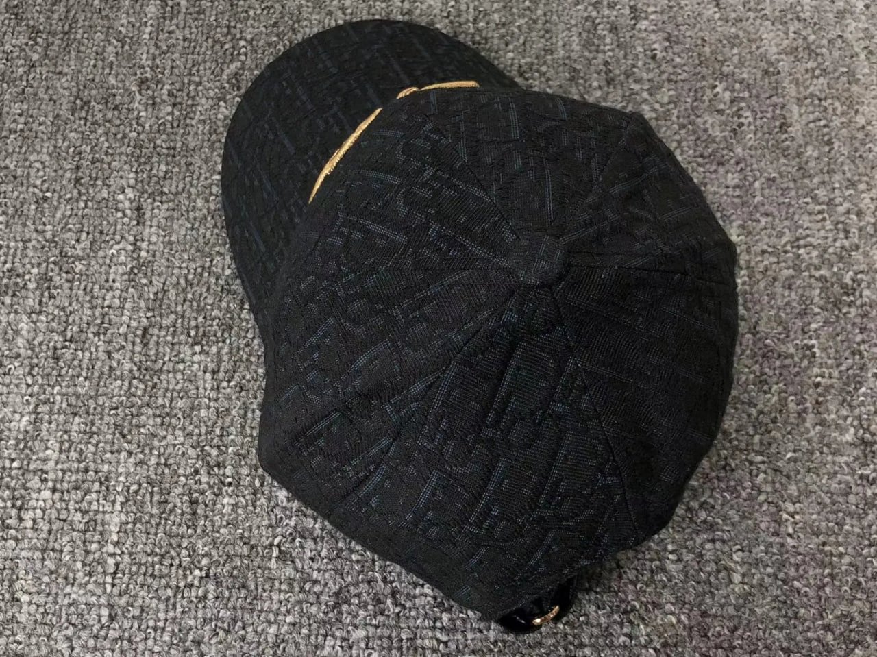 Dior cap