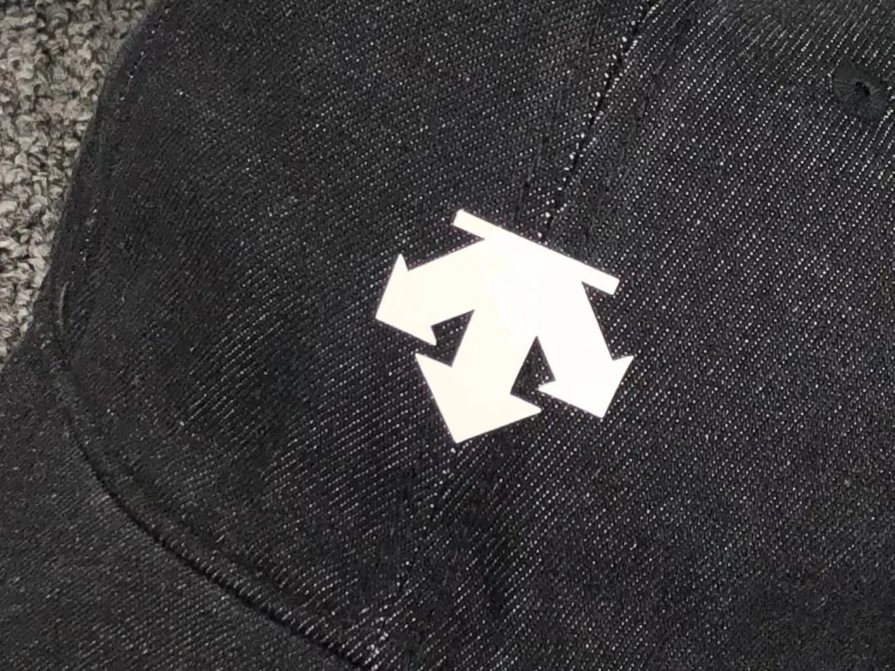 Descente cap